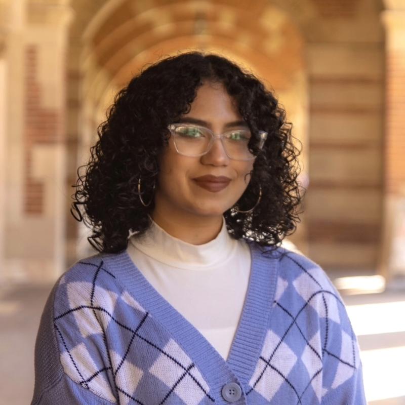 Julie Valdez: undergraduate intern